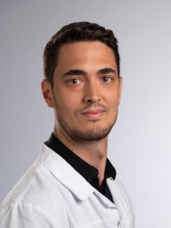 pierre.jpg pierre.jpg
